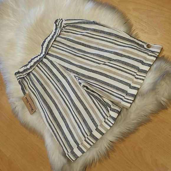 Marissa Olivia Linen Blend Striped Shorts-#1513 - Picture 12 of 12